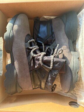 Naguisa "Arietis" Ankle boots, size 38